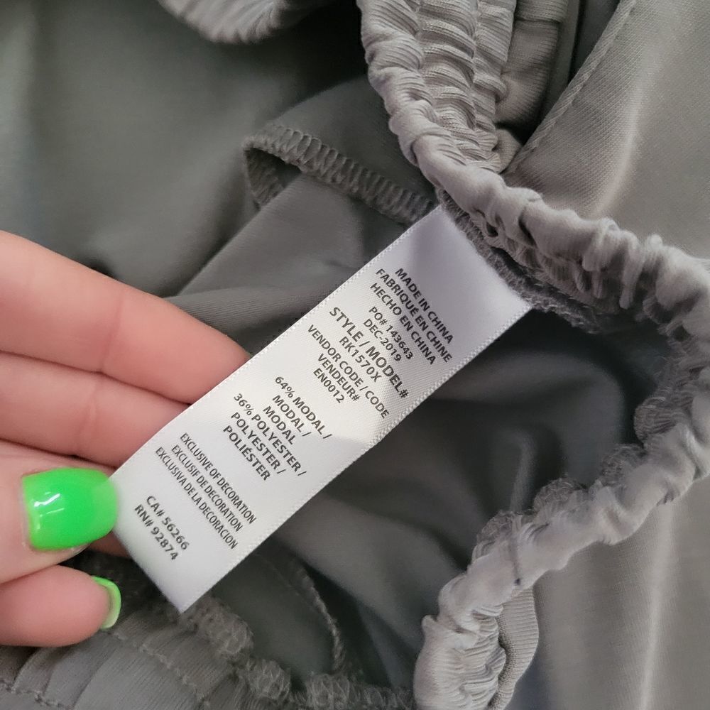 SPLENDID Grey Silky Jogger Pants M - Picture 6 of 8